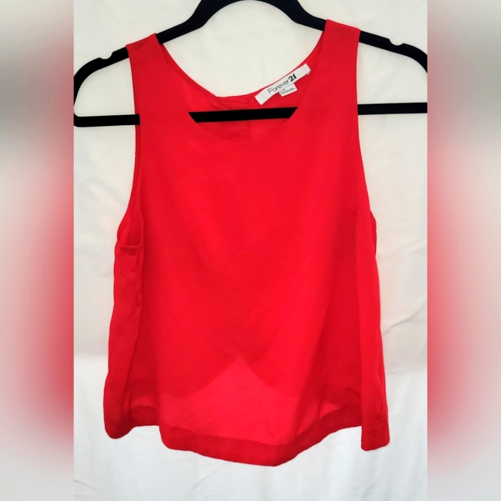Forever 21 Red Women's Sleeveless Top Button-Up Back Size Small
